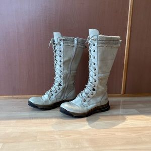 Bos & Co white Gliders